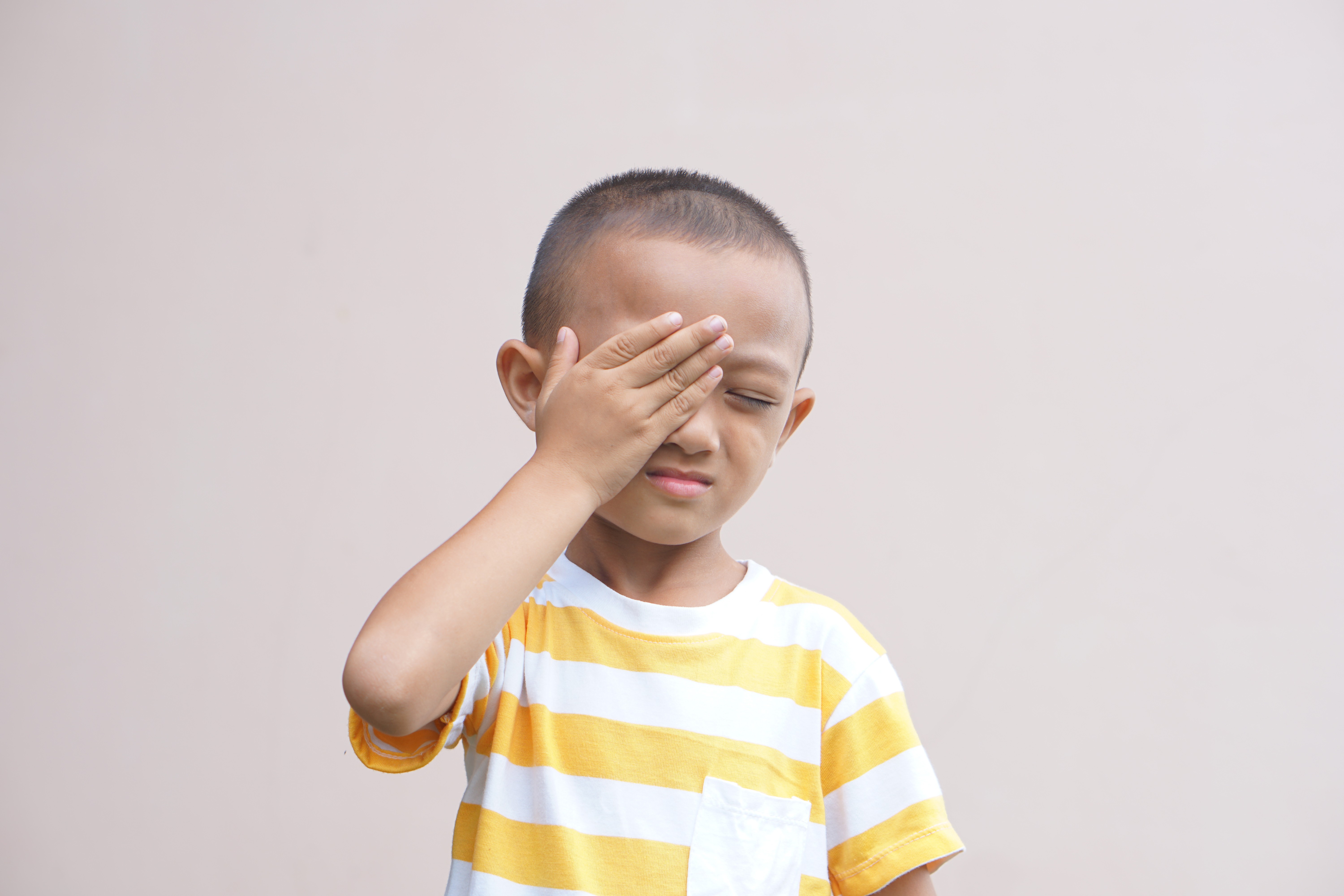 bintitan pada anak, cara mengatasi bintitan, kompres hangat bintitan, Bunda, si Kecil